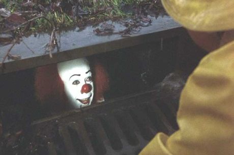 clown-sewer-untouchable.jpg